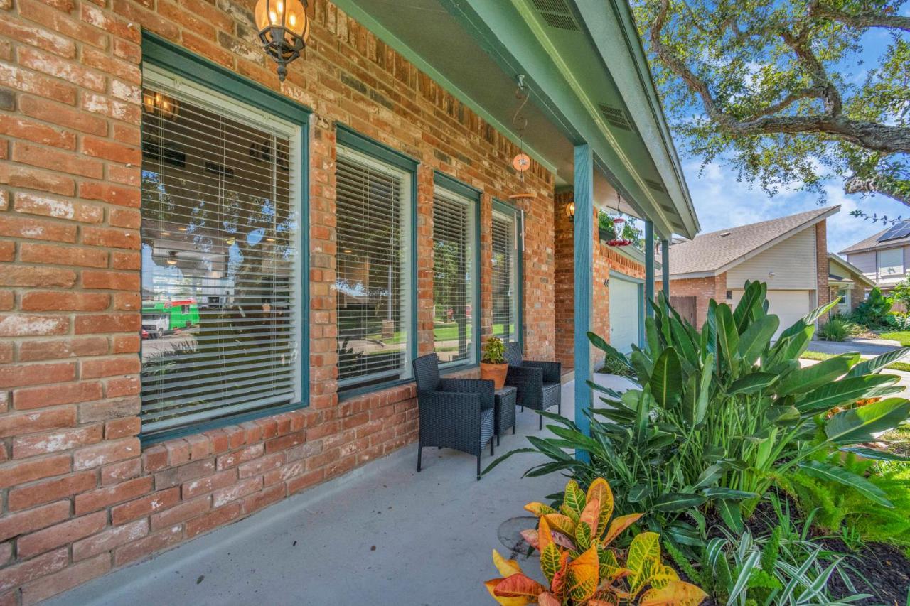 Beauty On The Water! Lake House Near The Beaches! Galveston Exteriér fotografie