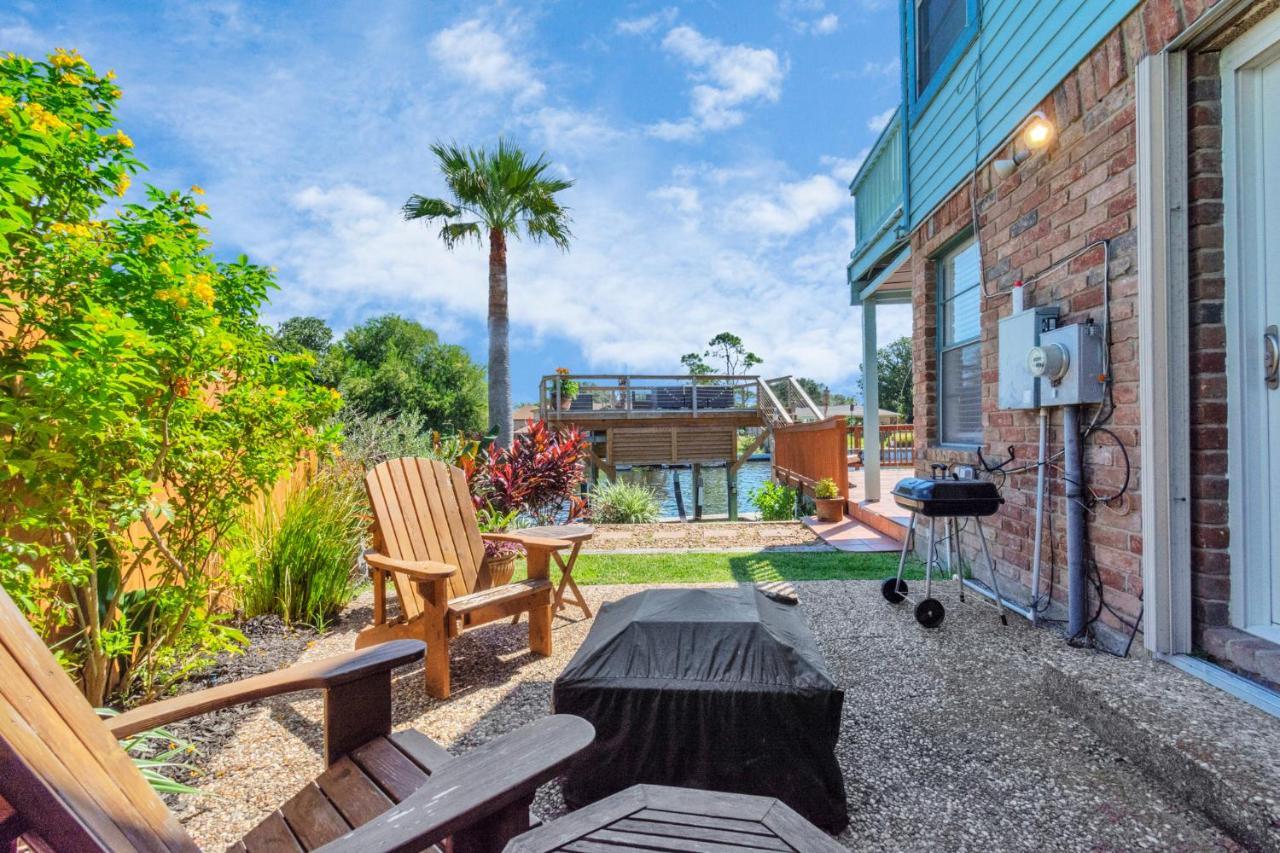Beauty On The Water! Lake House Near The Beaches! Galveston Exteriér fotografie