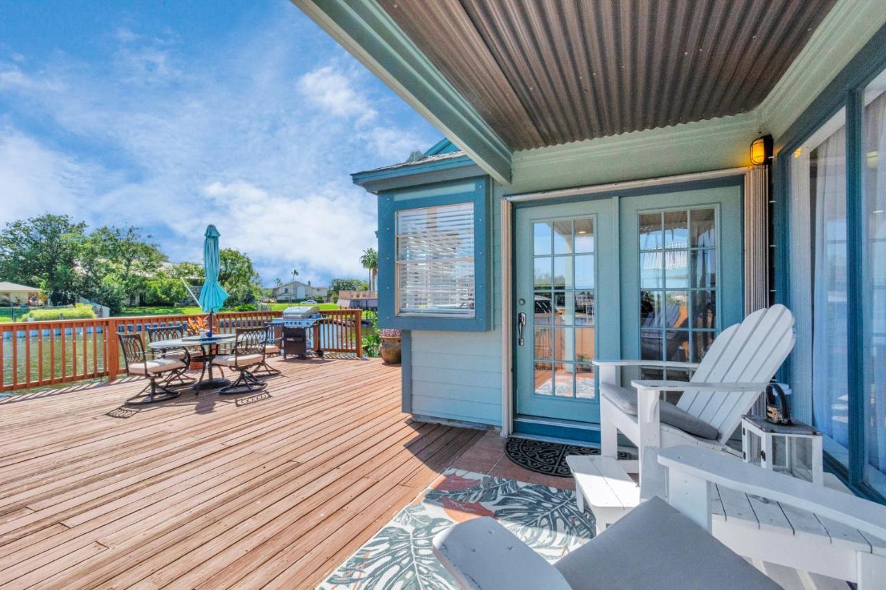 Beauty On The Water! Lake House Near The Beaches! Galveston Exteriér fotografie