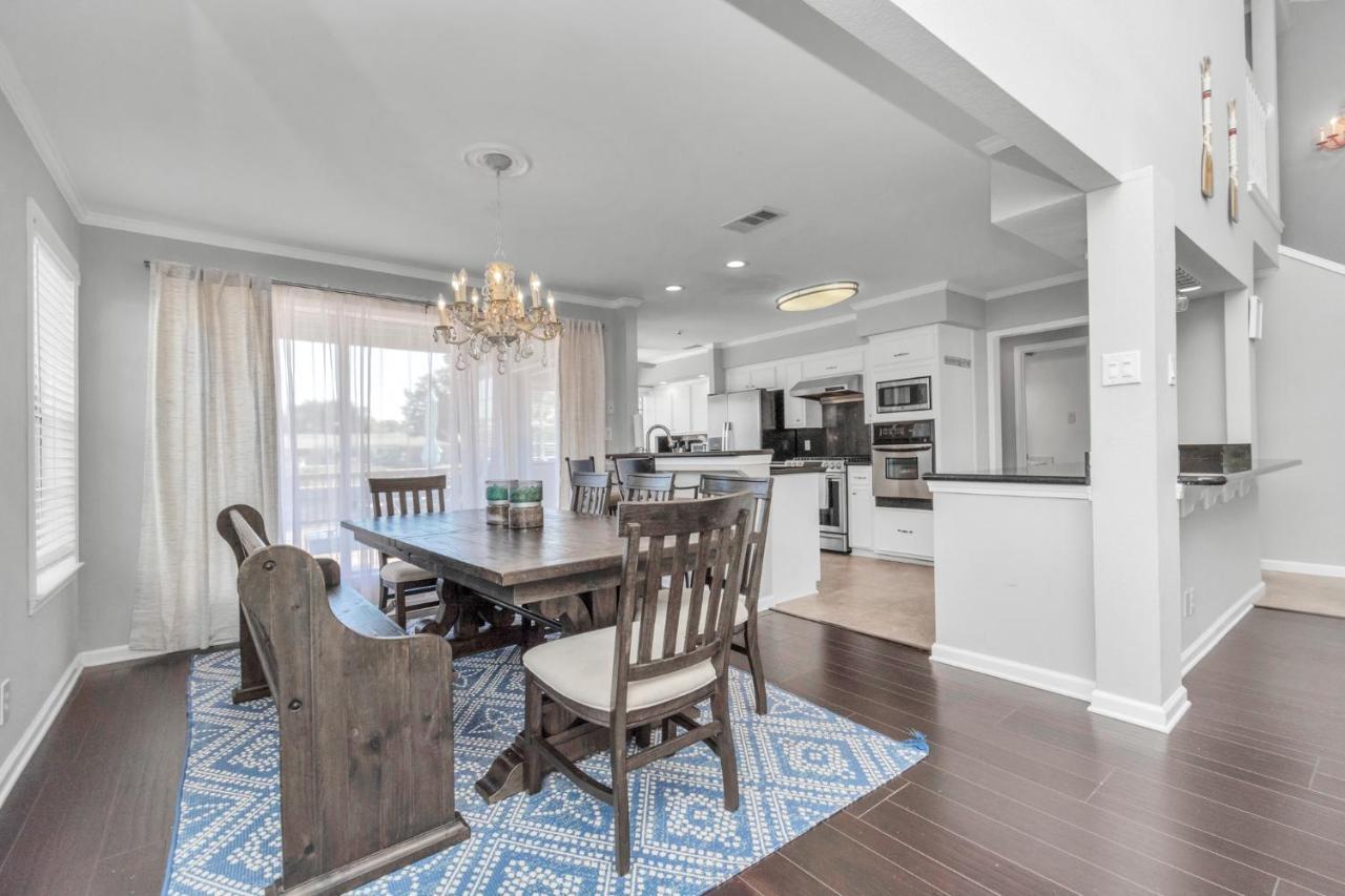 Beauty On The Water! Lake House Near The Beaches! Galveston Exteriér fotografie